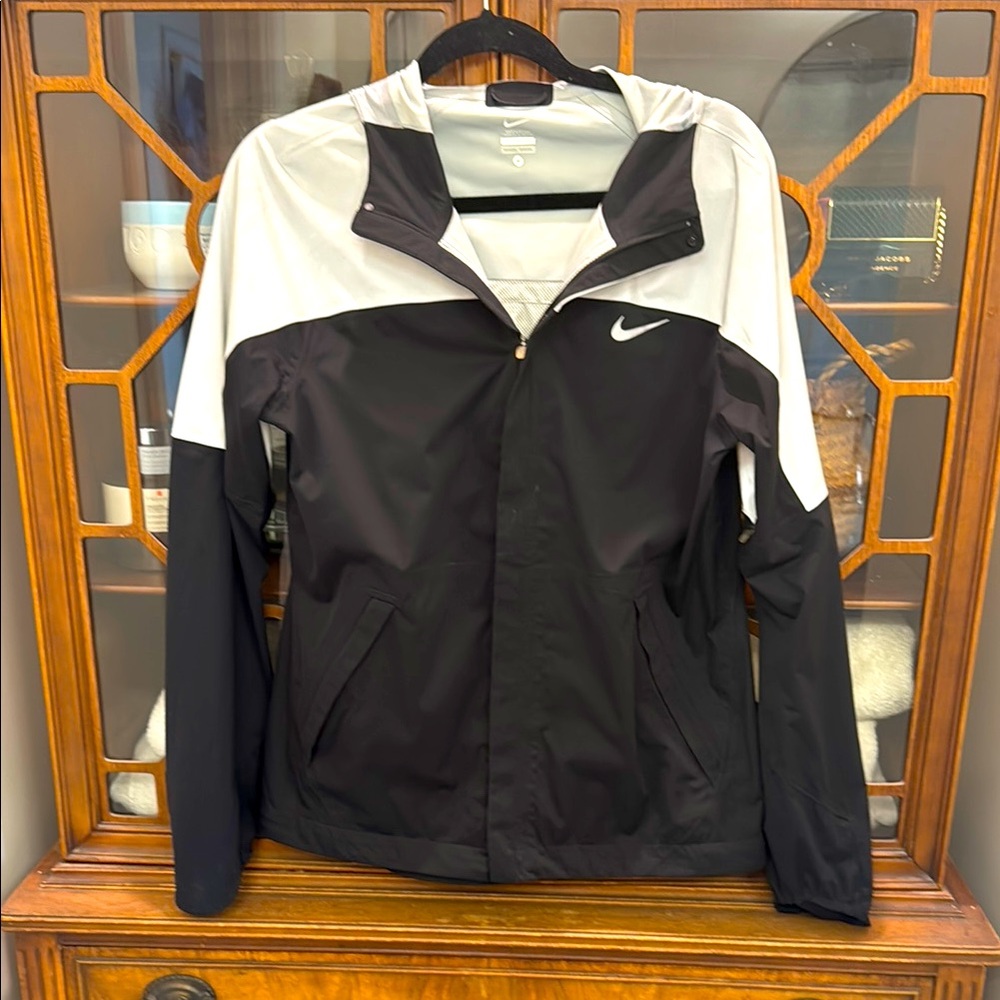 Nike Shieldrunner Flash Running Jacket Black 6885… - image 1